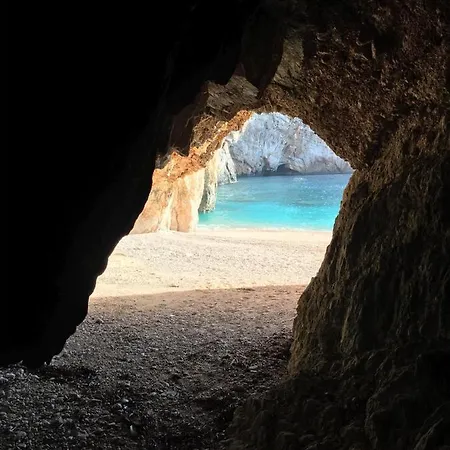 Kallimos Apartment *