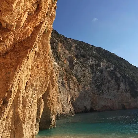 Kallimos * Vasiliki (Lefkada)